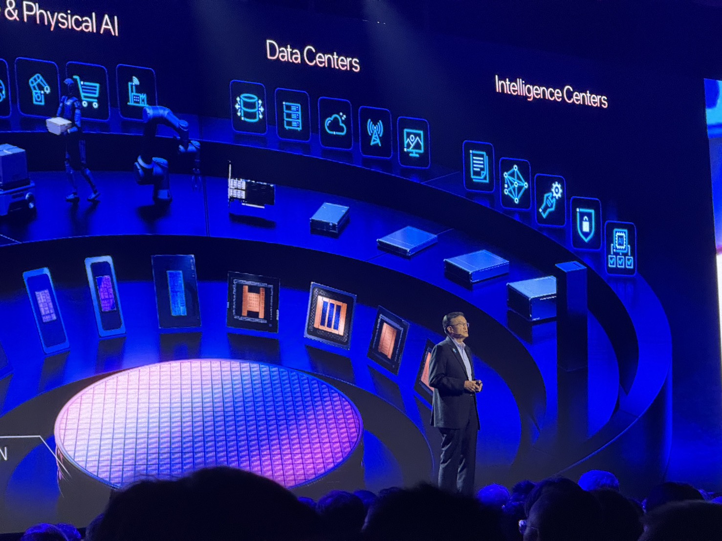 COMPUTEX 2026／AI代理工具改變資料中心架構 陳立武：CPU與GPU比例將趨近1:1